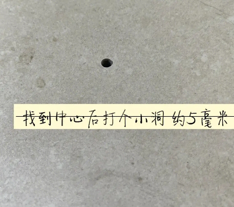 阳原瓷砖空鼓维修公司专业解答在瓷砖铺贴过程中，如果砂料搅拌不均匀，将会带来以下问题